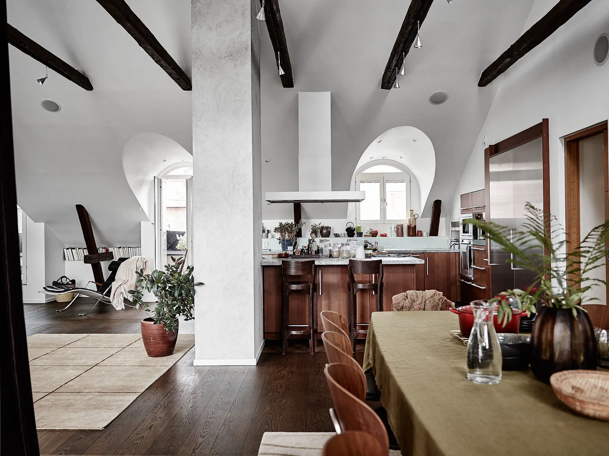 "斯德哥尔摩特色 loft，超大空间里的宁静天堂"-7