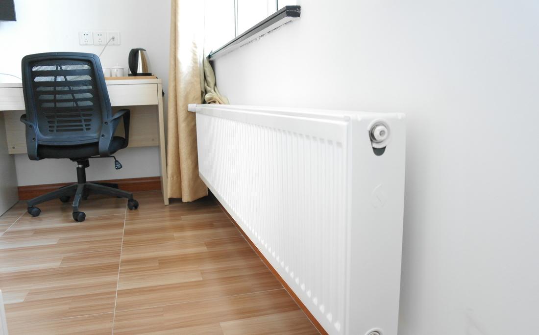 上海普陀区中石油办公室明装暖气片安装项目-12