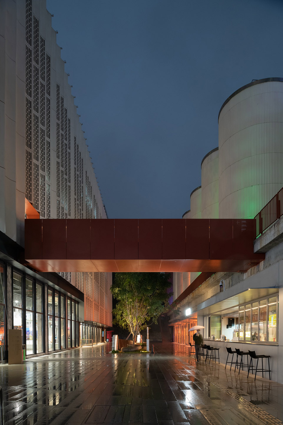 金威啤酒厂工业遗存改造 | 空间即展览的典范-132