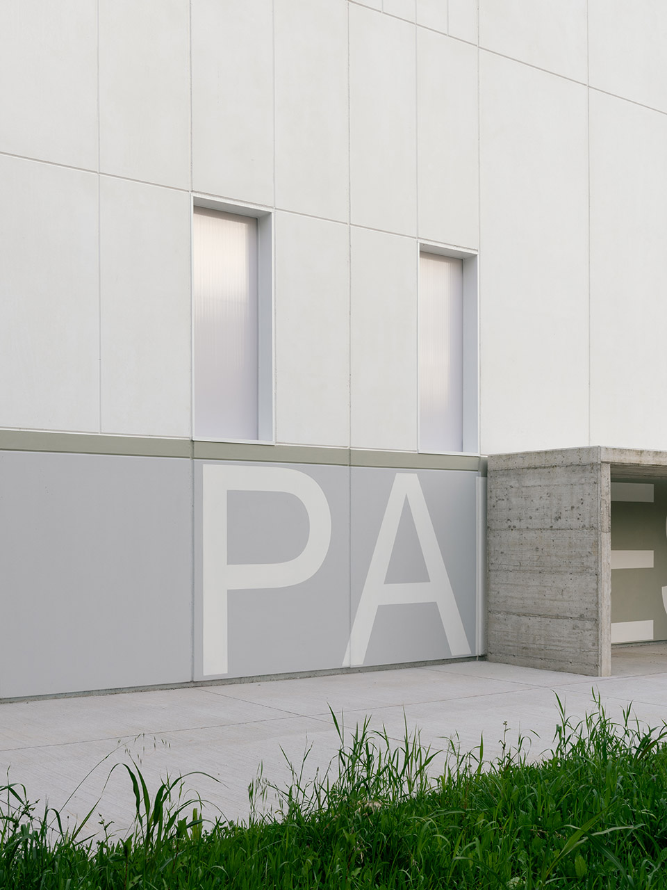 Ostiglia学校体育馆丨意大利丨Archiplan Studio-15