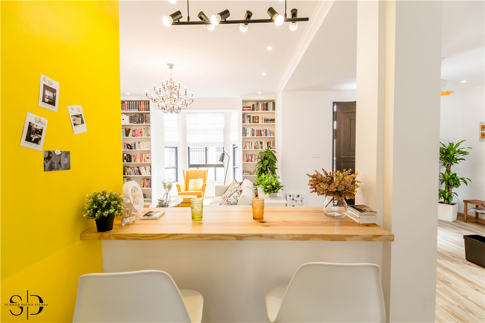 童话王国 | 丛林氧吧般的浪漫尖顶套间设计-11