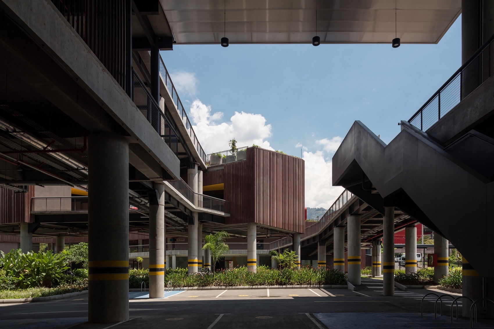 MOVA 教师创新中心丨哥伦比亚丨OPUS-6