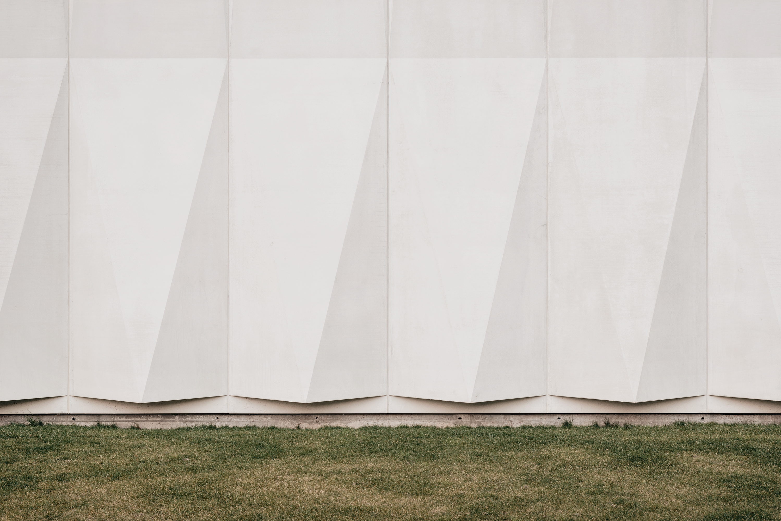 CAFUBE 贝林佐纳殡仪馆丨LOKOMOTIV.archs office-32