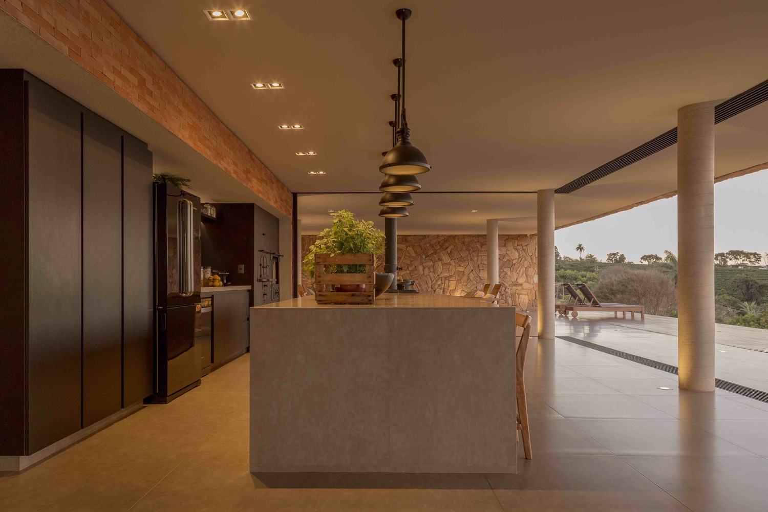 巴西米纳斯吉拉斯山脉中的“石之家”-55