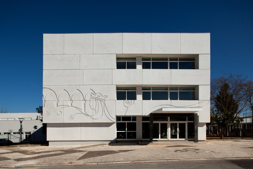 葡萄牙 Rainha Santa Isabel 中学室内设计-12