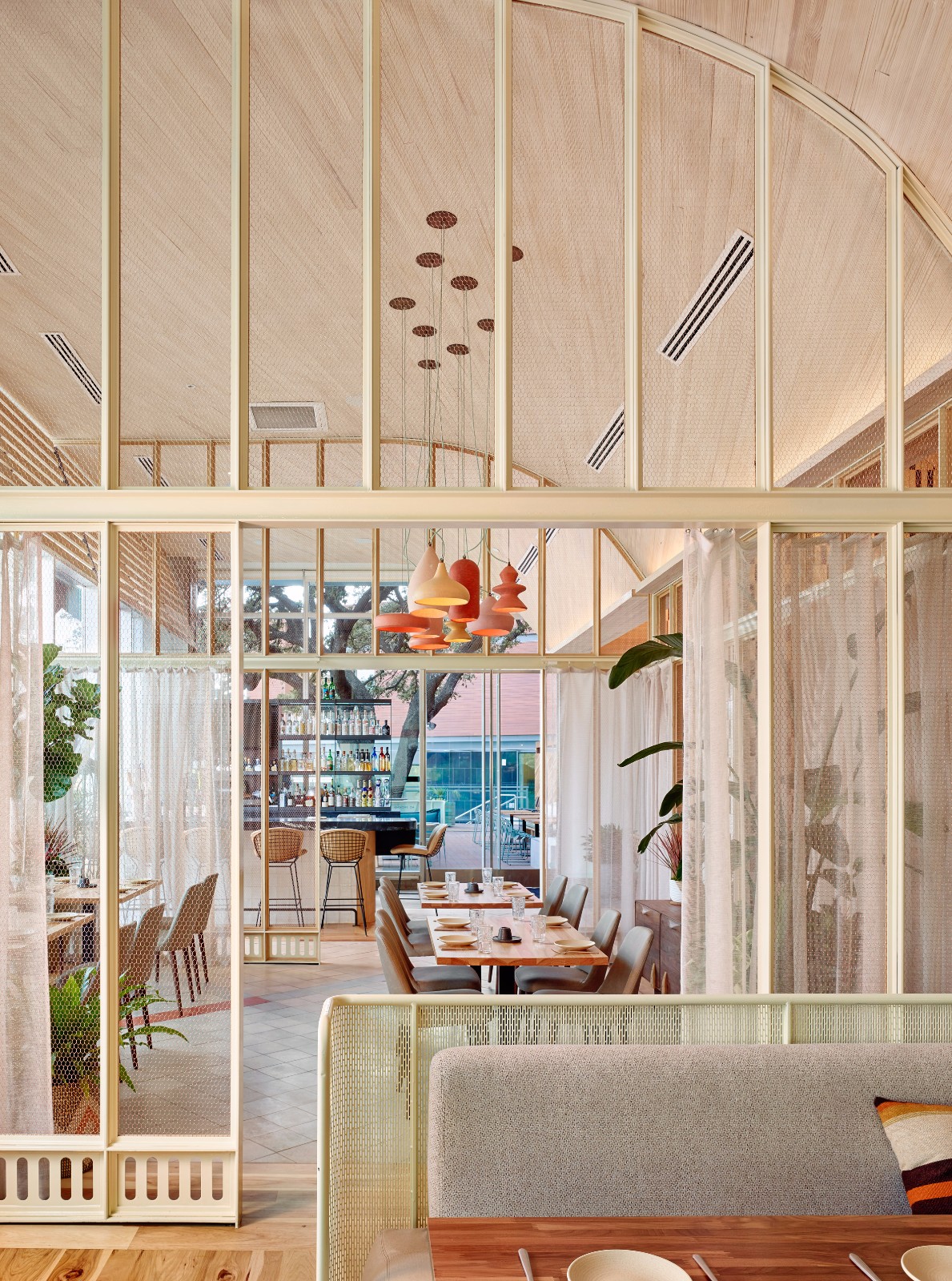 ATX COCINA，木制天花板下的素雅餐厅-3