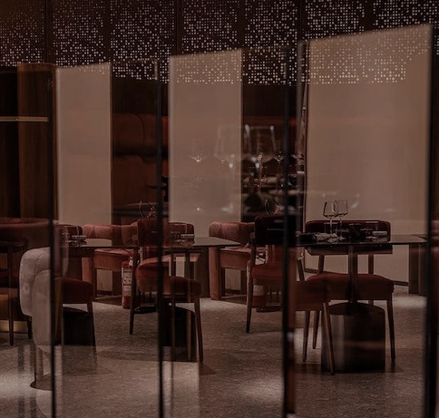 米兰多莫寿司店丨室内设计师Ashley Gadeova,Naos建筑公司-23