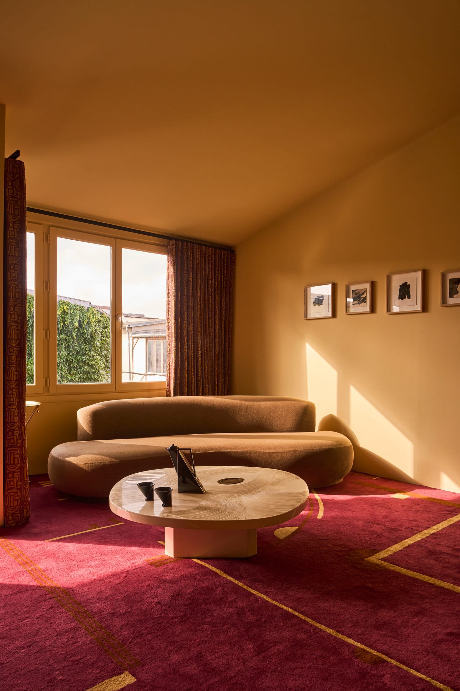 巴黎传奇跳蚤市场办公室改造为策展展厅丨法国巴黎-16