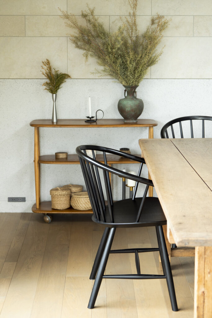 里山の風景を取り込む　室内と一続きの軒下テラスが豊かな時間をもたらす | Architecture | 100%LiFE-7