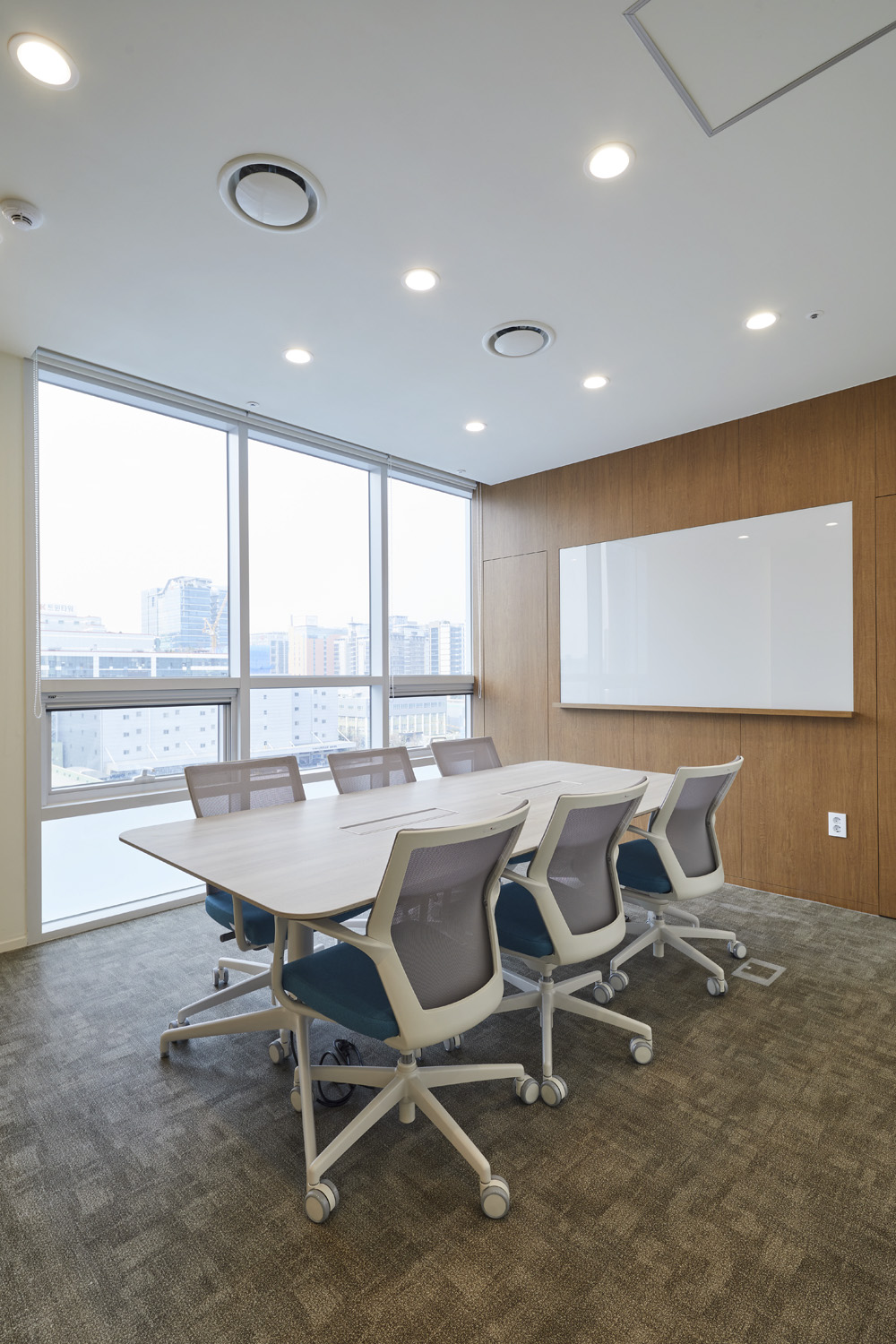 现代简约 30 坪办公空间设计-11