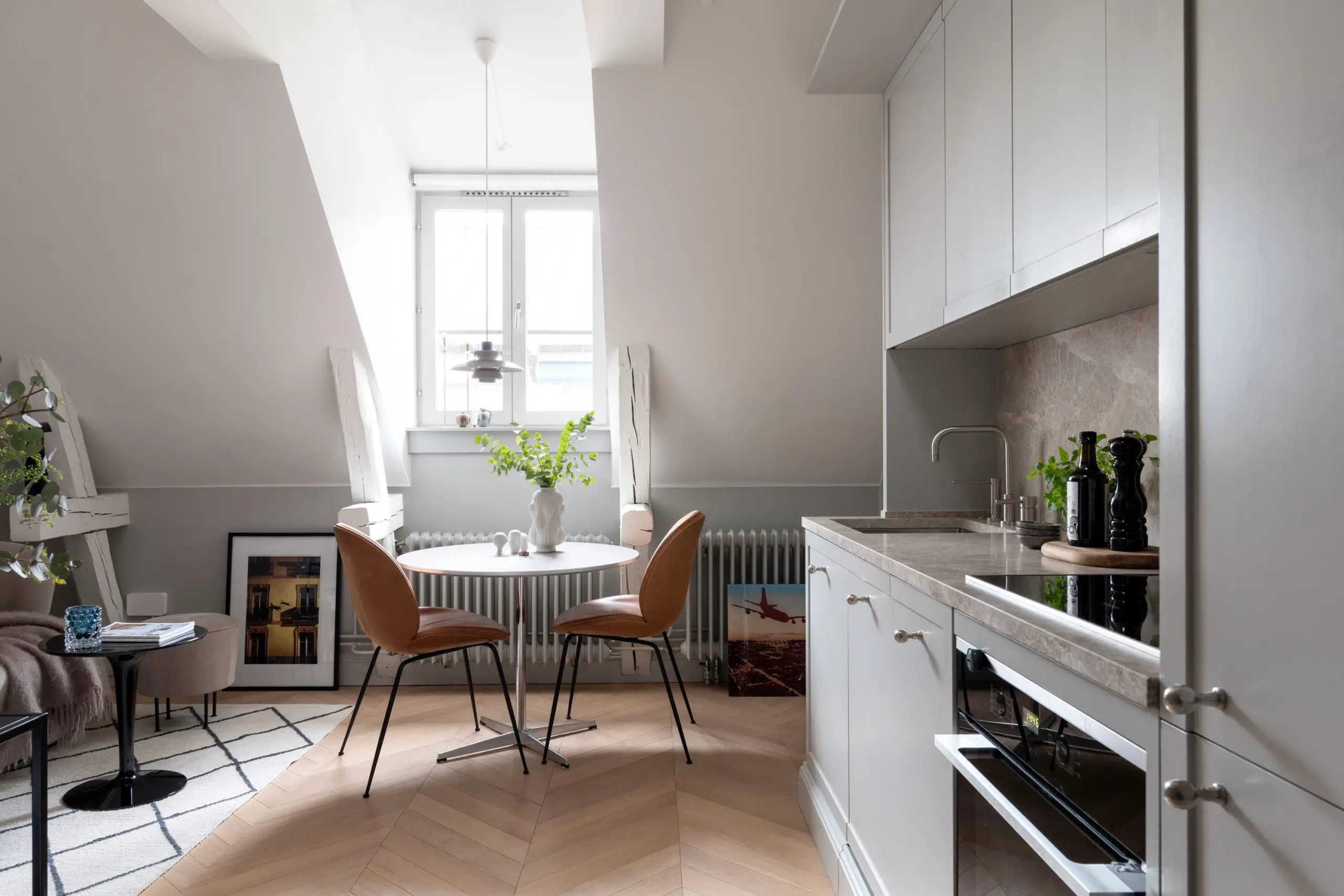 瑞典 35m2 一室公寓,极致设计展现空间魅力-3