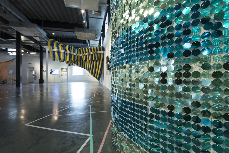 奇幻 NEON | 英国设计事务所探索建筑与艺术的交融-53