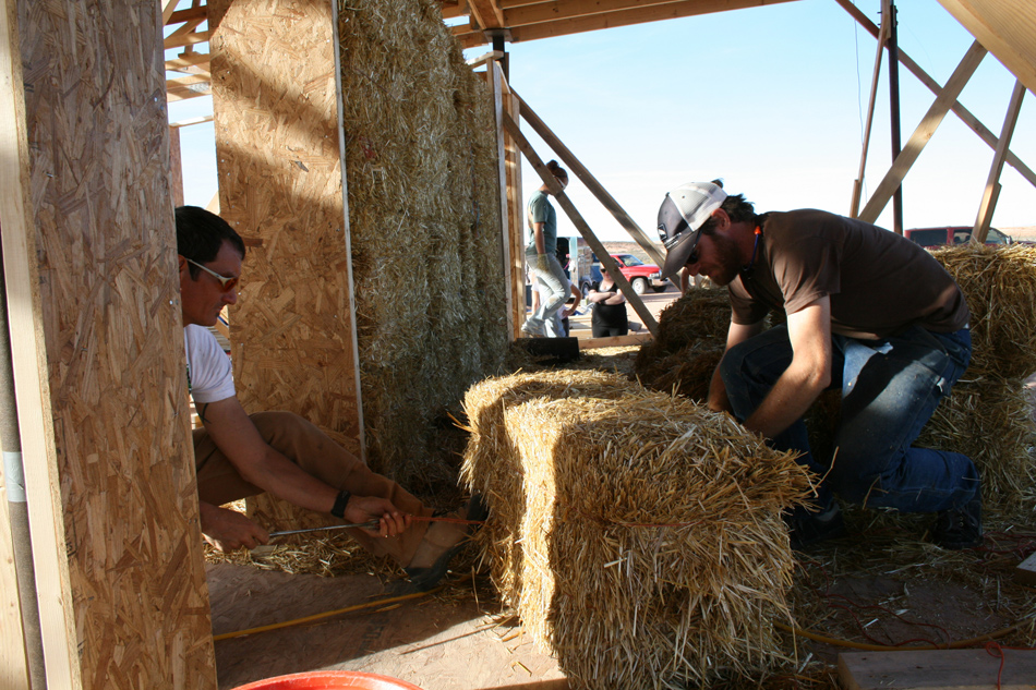 沙漠中的“宽檐帽”住宅丨科罗拉多大学丹佛分校学生,DesignBuildBLUFF 设计事务所-21