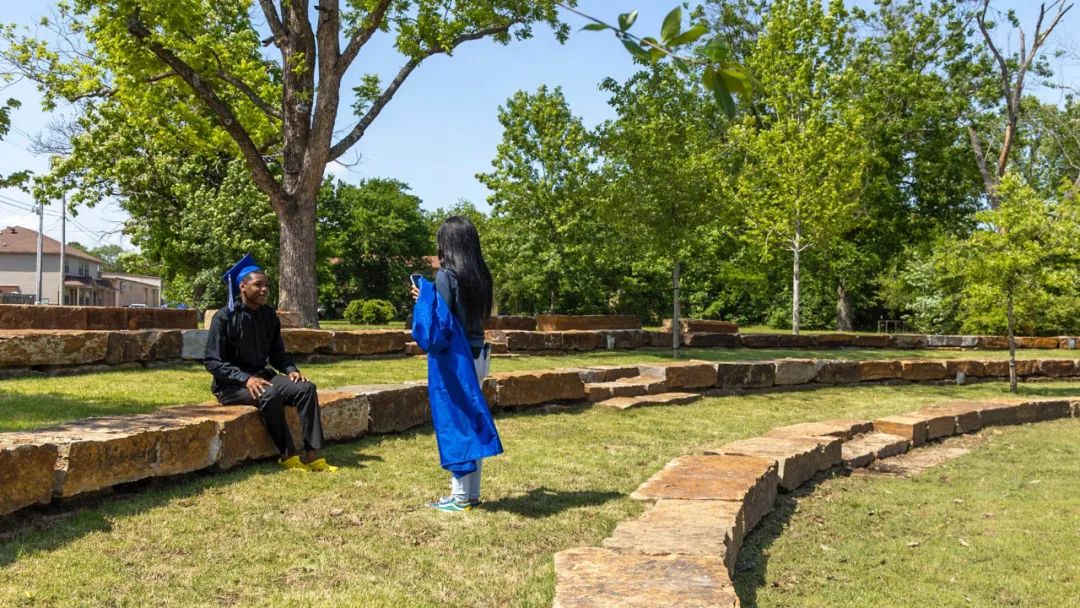 阿肯色州康威市市中心的马丁·路德·金广场丨美国丨SWA-14