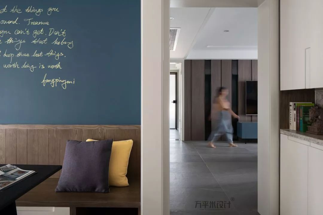 现代轻奢温馨家 | 方平米设计新作，小菠萝三口之家-35