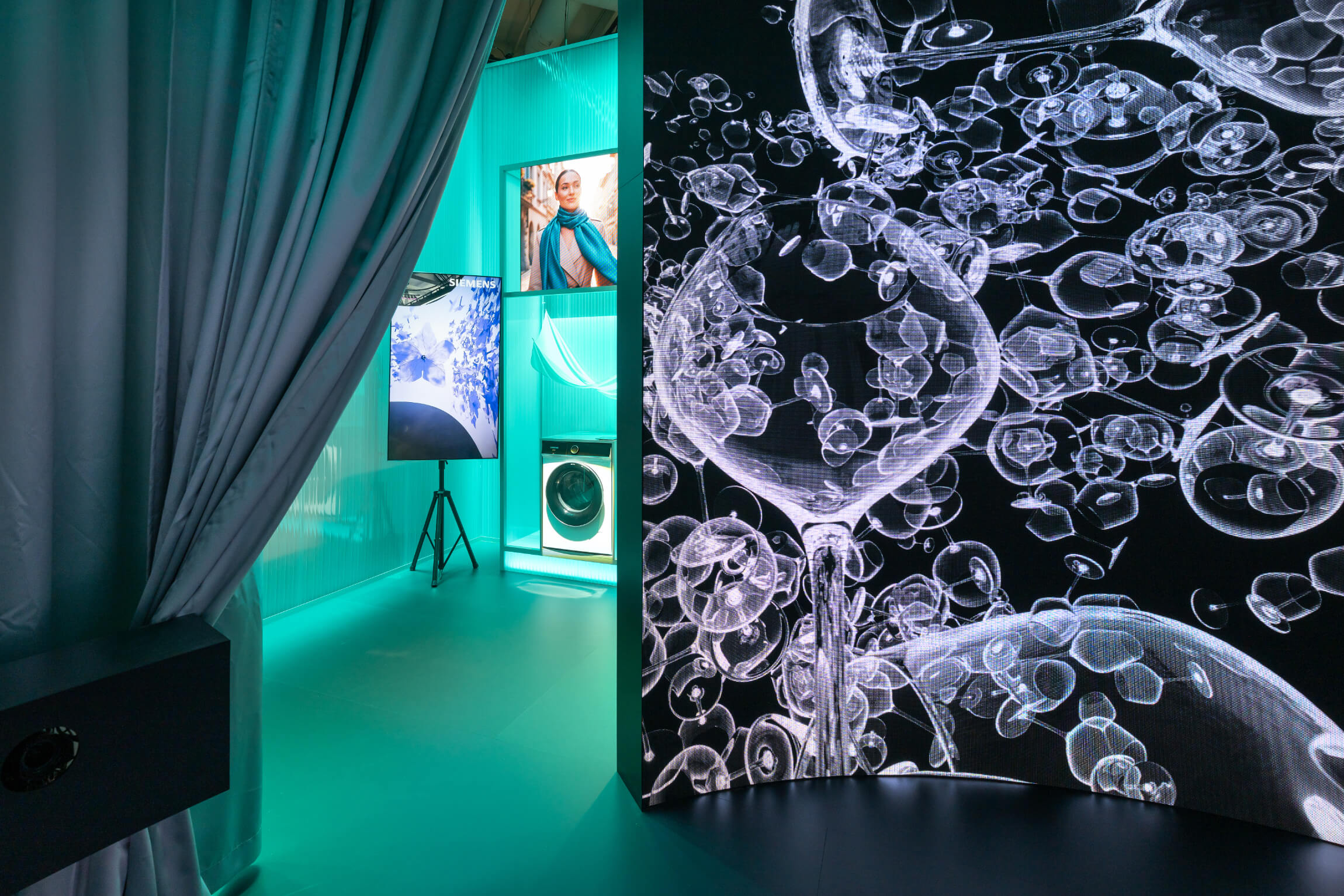 WOU Tradefair Design SIEMENS IFA 2025-8