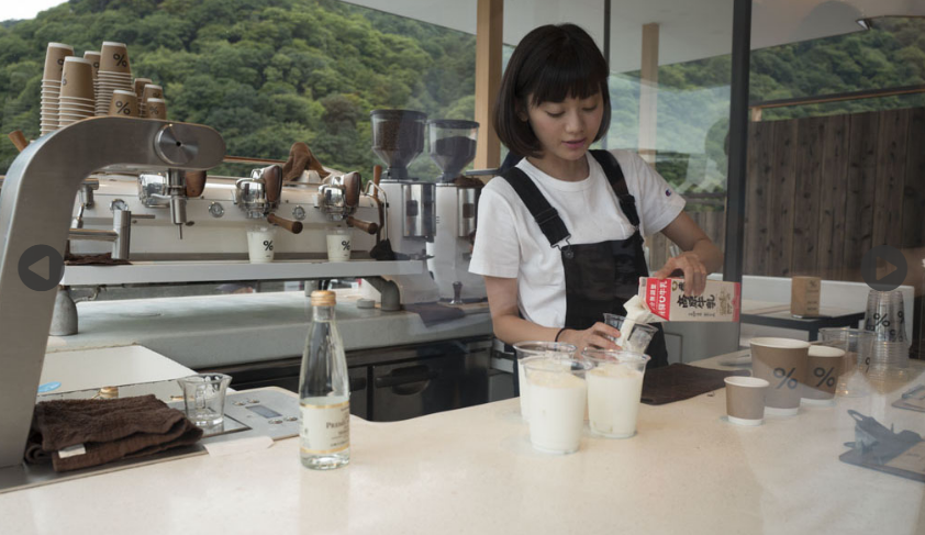 %Arabica 咖啡馆 | 极简设计打造全球网红店-56