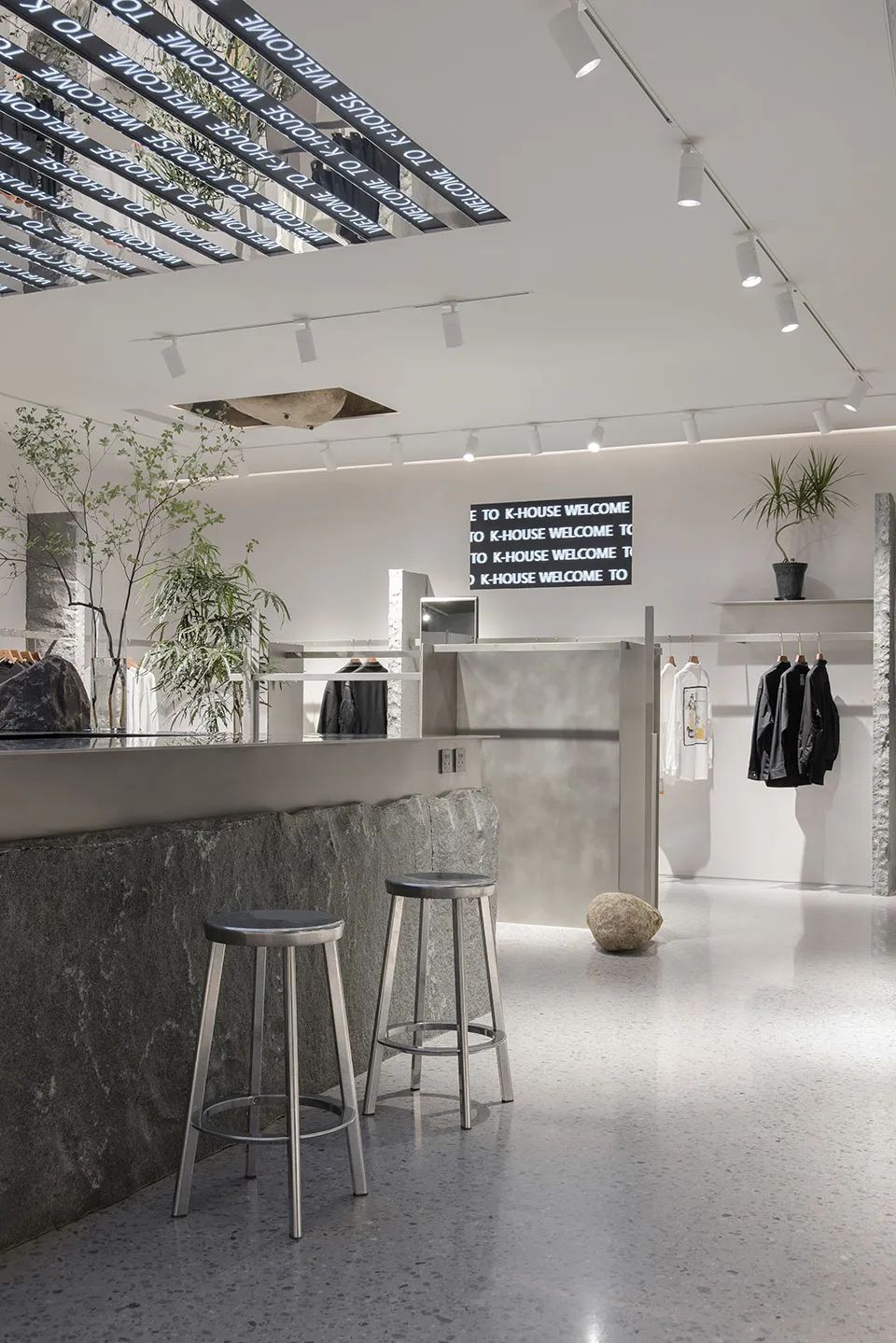 杭州·KHOUSE 男装买手店设计丨中国杭州丨观堂室内设计-12