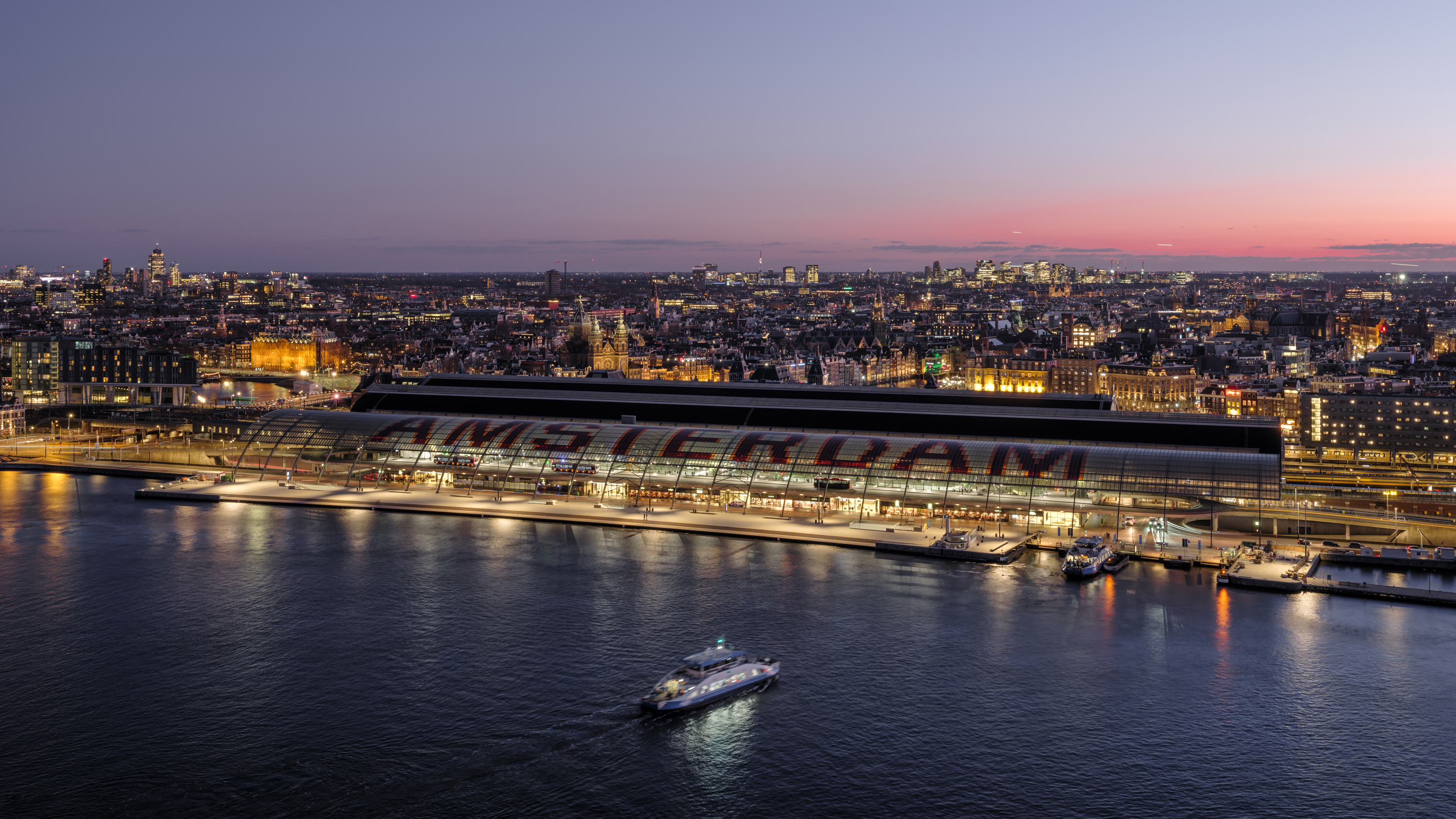 IJboulevard 水下自行车停车场丨荷兰阿姆斯特丹丨VenhoevenCS architecture+urbanism-27