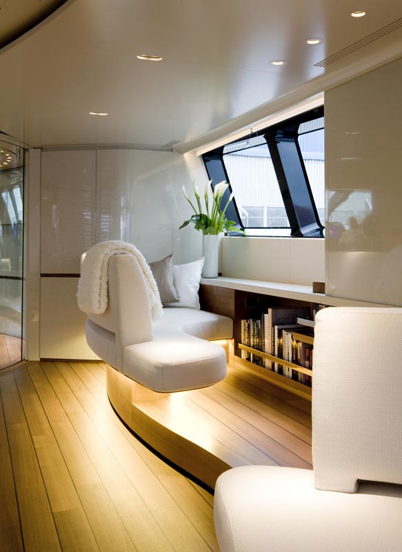 YAC    诺曼福 斯特  意大利某游艇设计-5