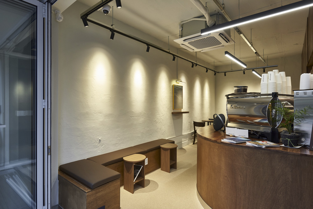 温馨 8 坪小户型，明亮光线照亮生活空间-6