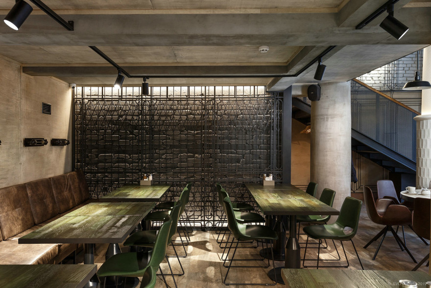 斯大林帝国建筑中的创新啤酒餐厅设计-35