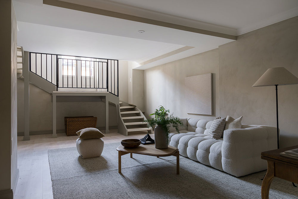 斯德哥尔摩独特两层公寓的极简魅力-27