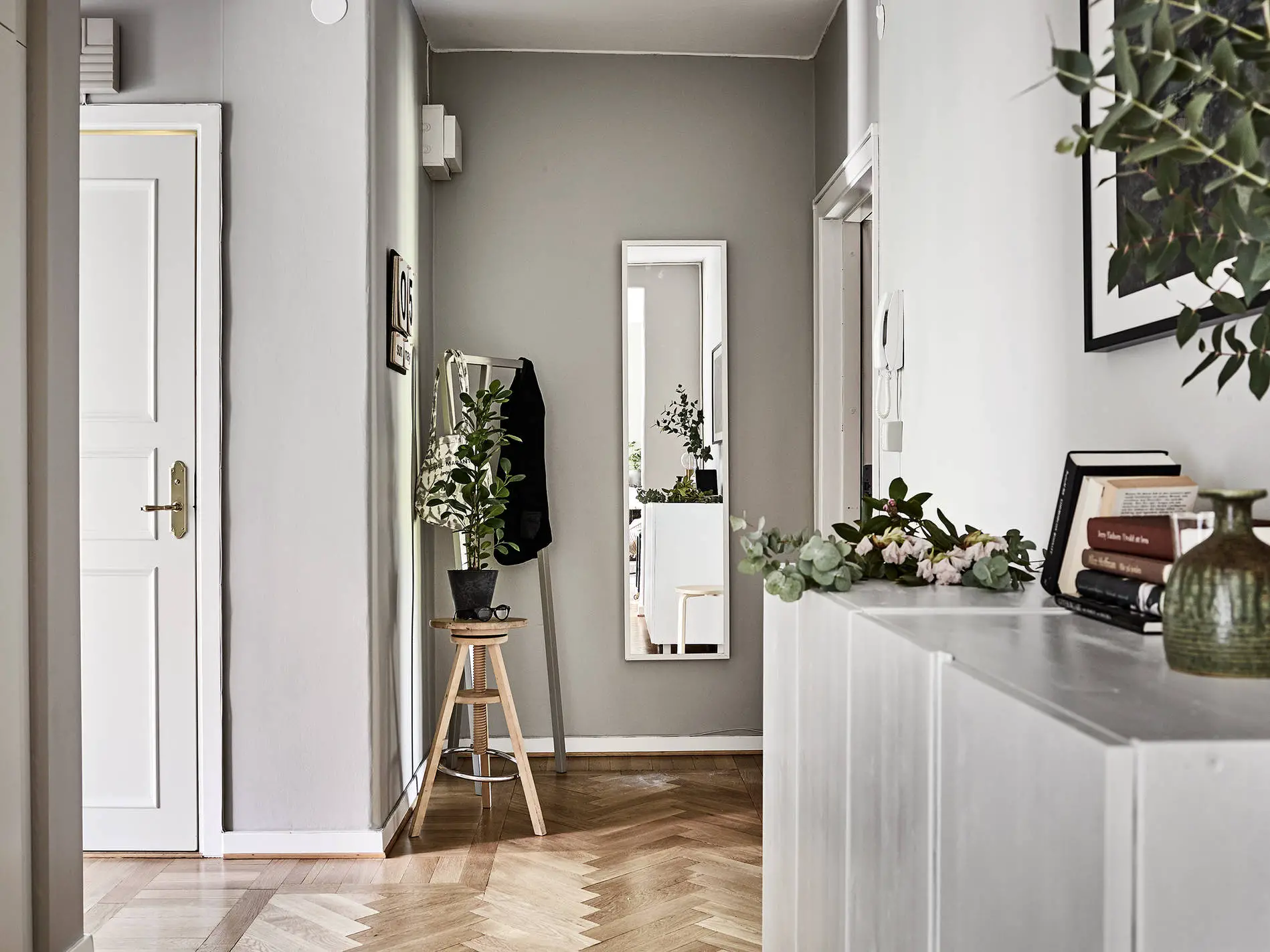 柔和色调的禅意空间，储物设计亮点-11