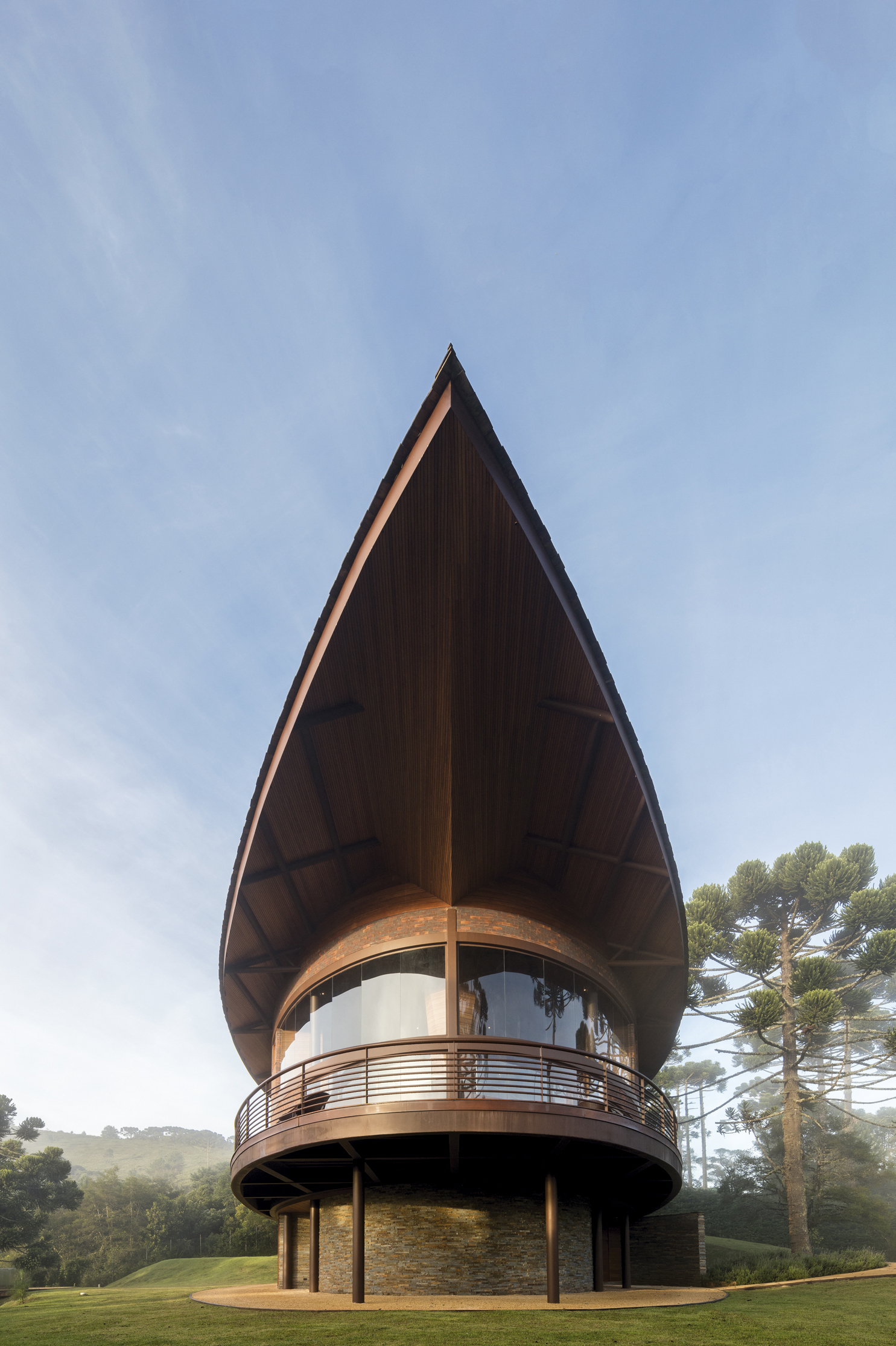 融合自然的山间别墅-5