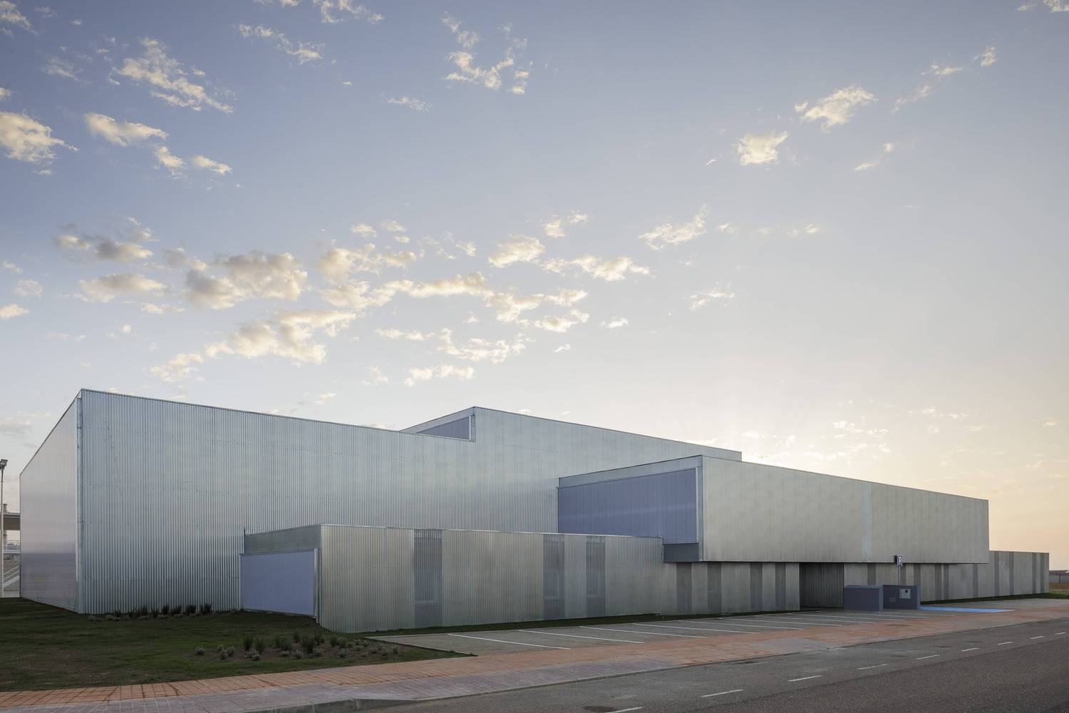 西班牙 Villanueva de la Serena 工业建筑设计丨Estudio Arquitectura Hago-49