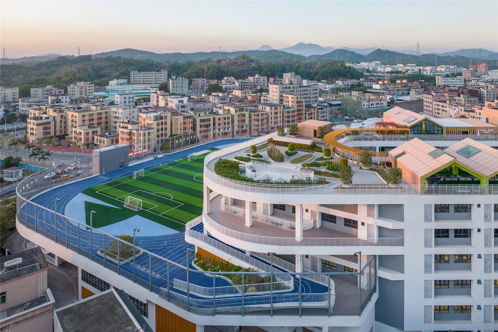 深圳东部湾区实验学校,中学丨中国深圳丨申都设计集团有限公司深圳分公司-74