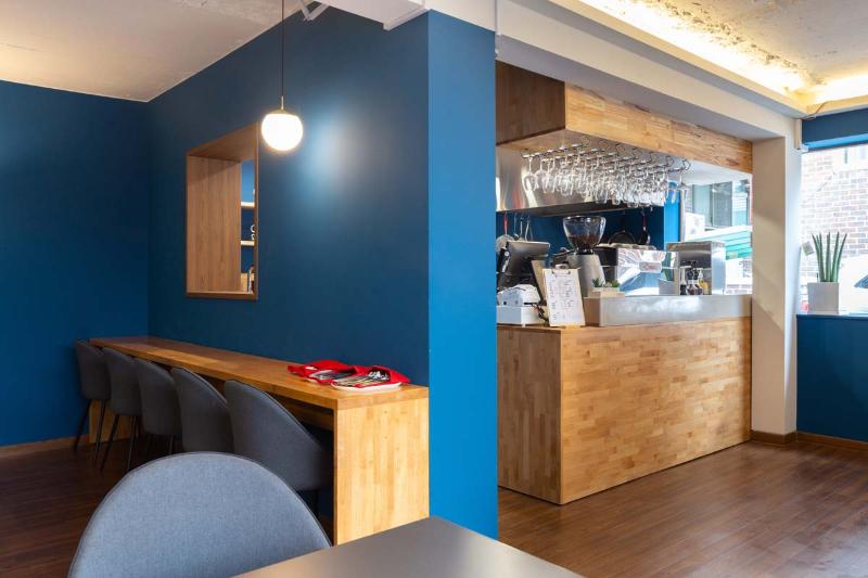 17 坪酒馆改造 | 复古韵味与时尚的完美结合-9