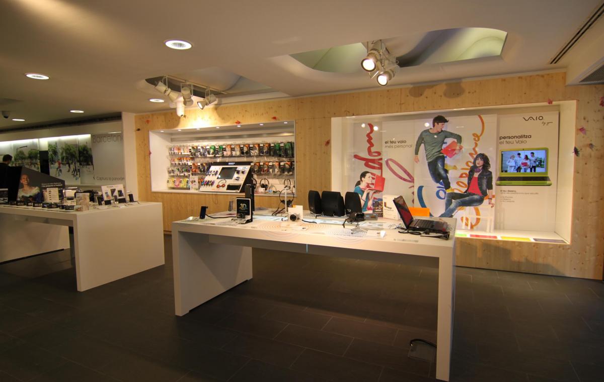 Tienda Sony Style（巴塞罗那索尼门店）丨西班牙巴塞罗那丨estudio vilablanch-7