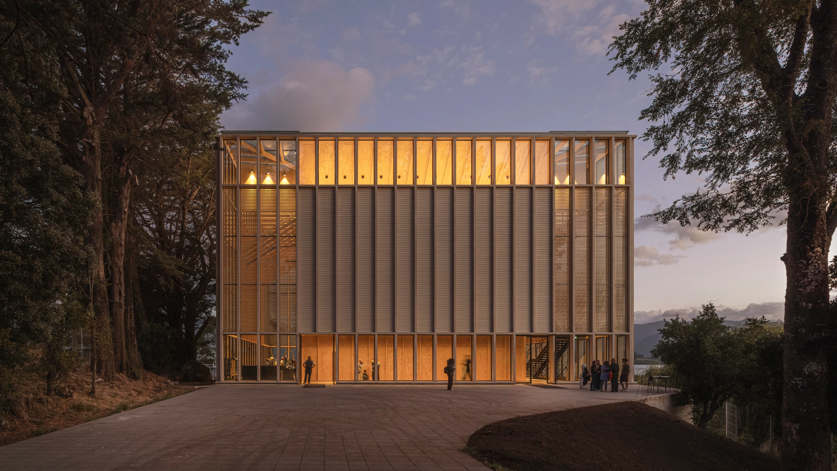 Panguipulli 艺术教育剧院丨智利丨Pablo Casals Aguirre-0