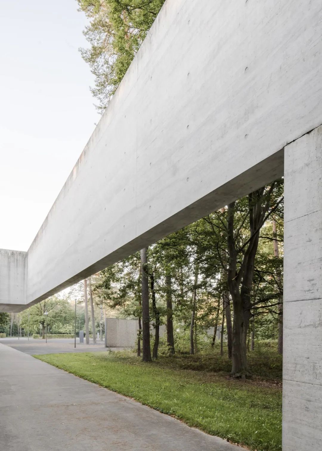 贝尔根-贝尔森纪念馆丨德国丨Ksp engel-8