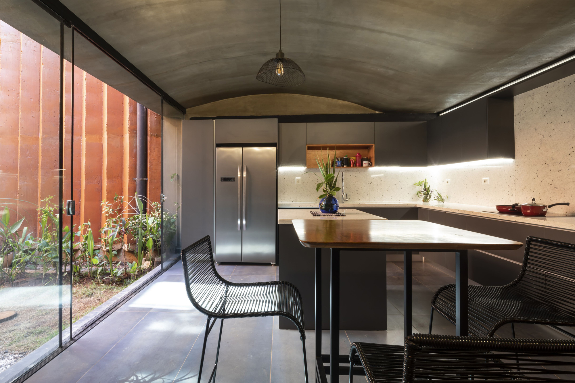 液态地球屋丨巴拉圭丨Oficina de arquitectura X-17