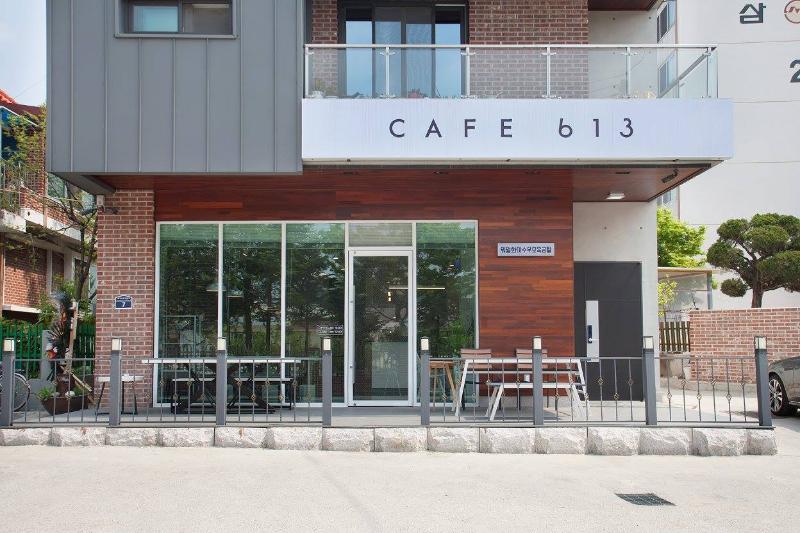 14 坪现代咖啡厅，简约空间设计典范-2