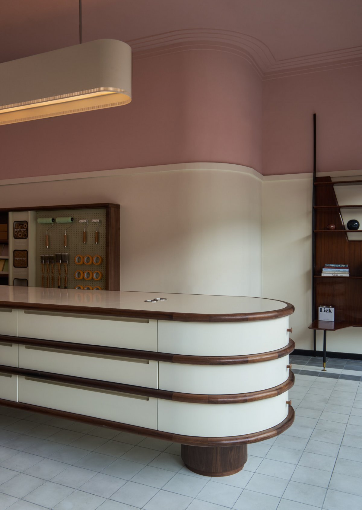 伦敦油漆店 Lick 的简约现代主义内部空间设计丨英国伦敦丨Oskar Kohnen Studio-15