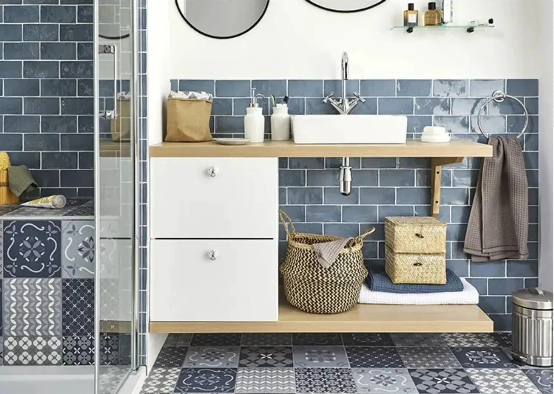 蓝色木调小卫生间 | 现代乡村风情的舒适设计-7