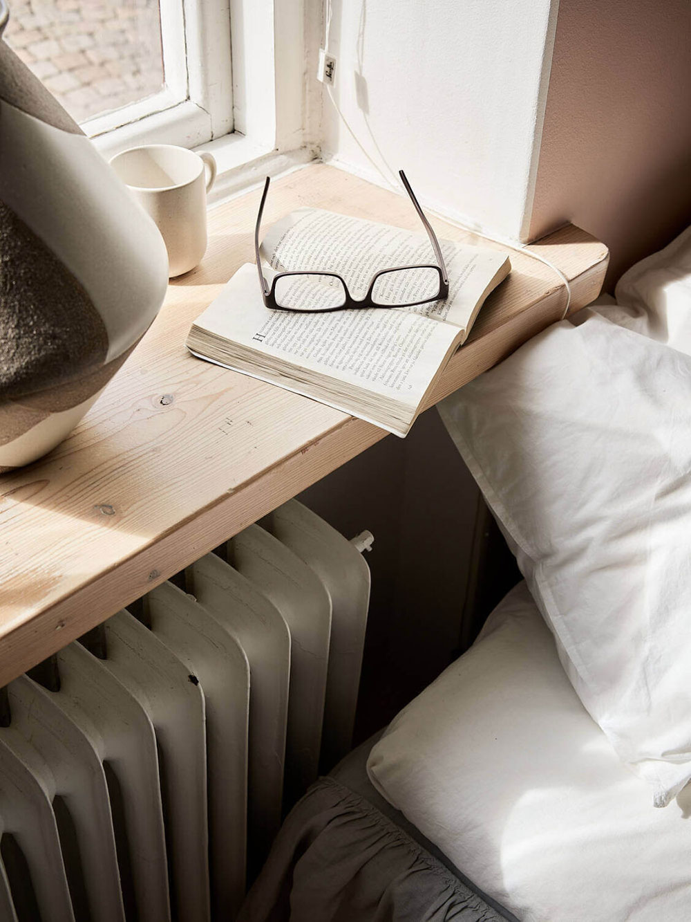 30㎡瑞典粉色女性公寓，功能与风格并存-7