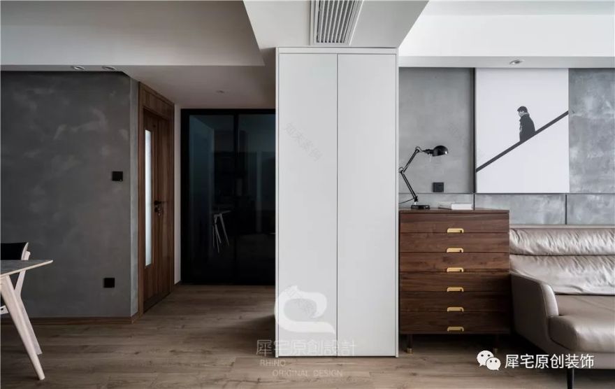 水泥灰++ 木色,140 平三房改四房,展现侘寂之美-37