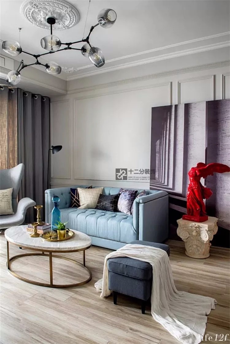 重庆现代风住宅的个性色彩搭配-6