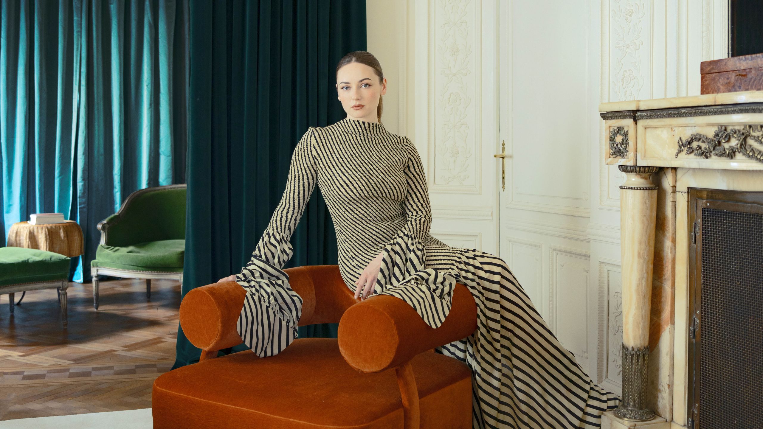 维也纳城市宫殿400平公寓翻新项目丨奥地利维也纳丨Laura Karasinski-2