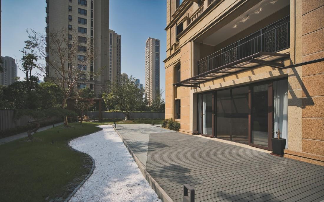 245㎡现代简约大平层,藏蓝美式卫浴柜成焦点-0