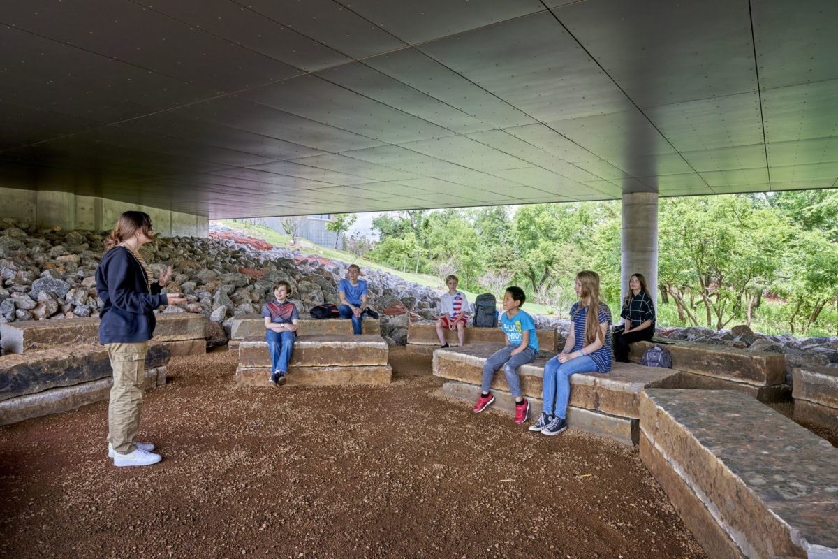 詹姆斯·L·卡普斯中学丨美国俄克拉荷马丨DLR Group-20