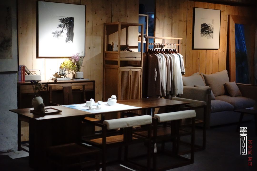 茶空间的家具妙用 | 组织分隔、色调搭配与氛围营造-27