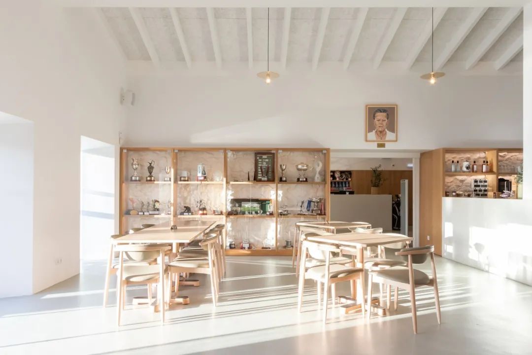 葡萄牙阿尔加维高尔夫俱乐部会所翻新丨GGH 设计机构-15