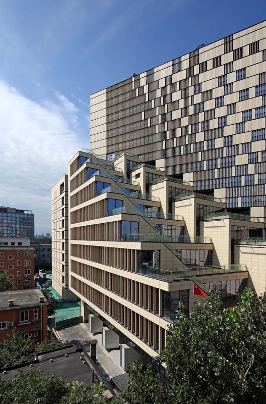 城市更新中的多功能办公空间——CADG 创新科研示范中心-30