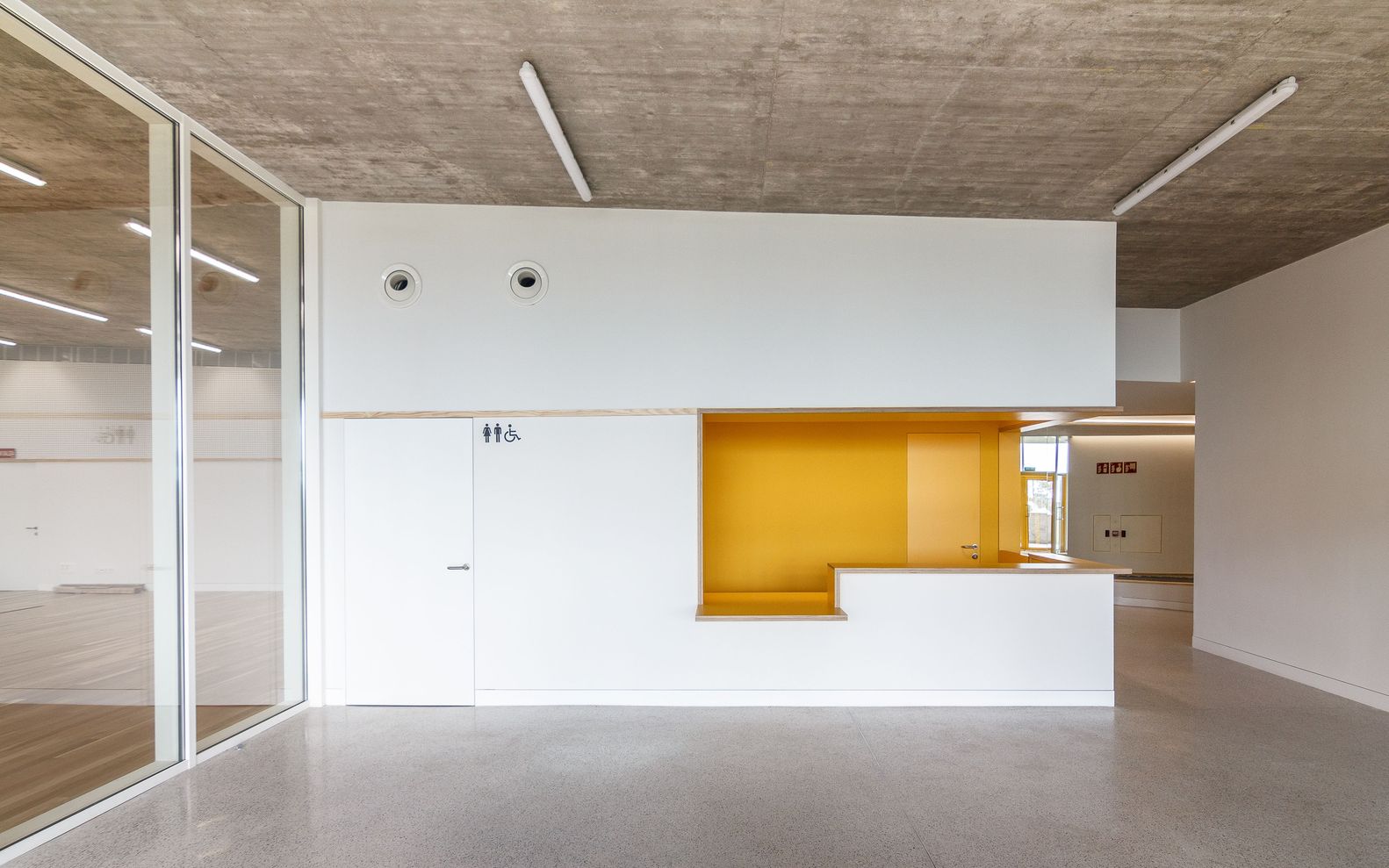 西班牙安东尼奥·马丁运动场丨DIAZ DONCEL 建筑师事务所-37