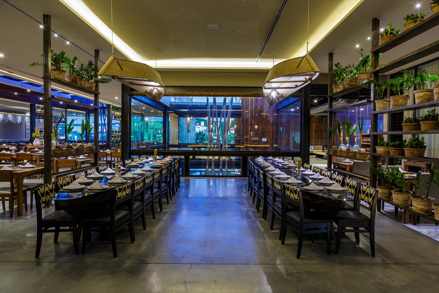 巴西 NAU 餐厅设计 | 渔网外观，自然光运用，海洋气息室内设计-7